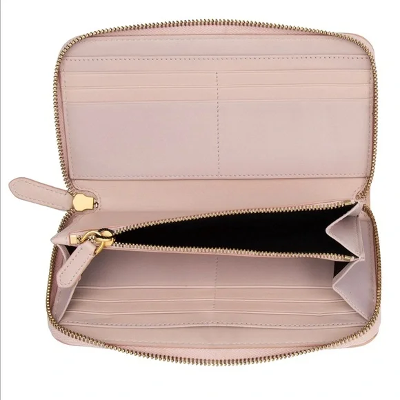 Authentic BURBERRY Grainy Calfskin Logo Embossed Zip Wallet - Picture 3 of 10